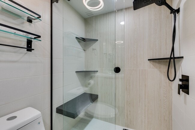 Building Photo - Elevated Penthouse Living with Private Terrace & Resort-Style Amenities * MOVE IN SPECIAL *