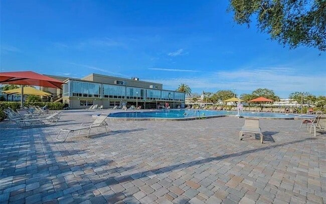 Building Photo - 2404 Florentine Way