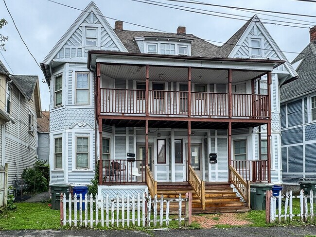 Building Photo - 383 Myrtle Ave