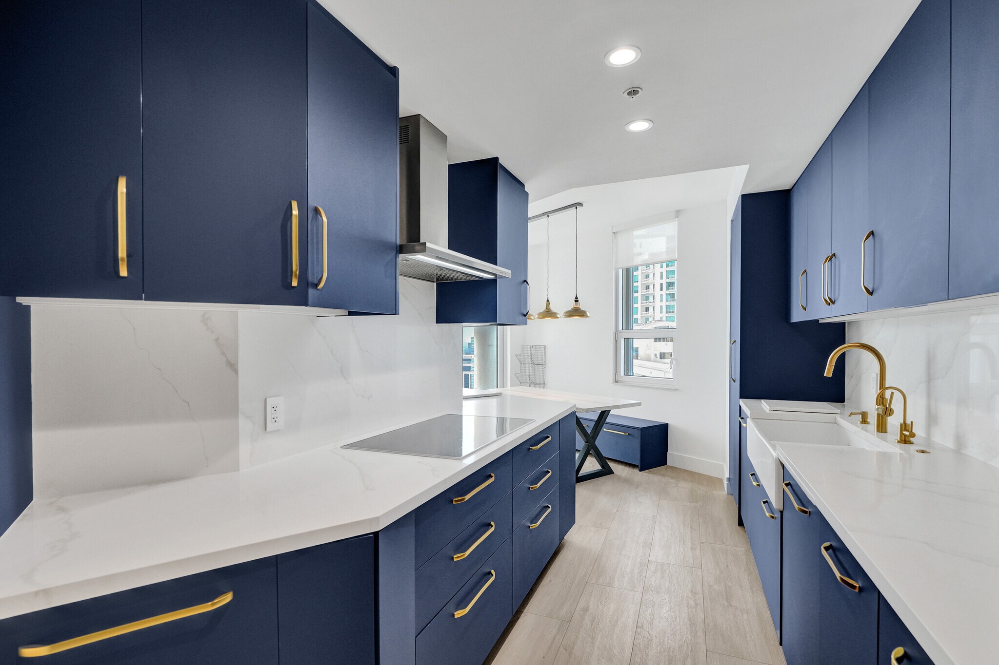 Building Photo - 848 Brickell Key Dr