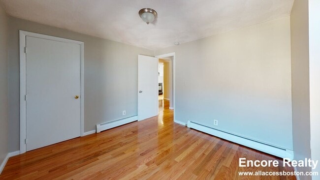 Building Photo - 27 Kelley Ct