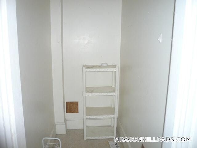 Building Photo - 140 St Alphonsus St