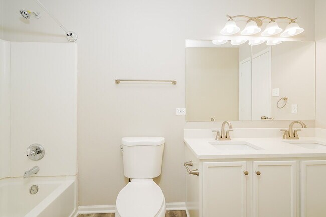 Building Photo - 968 Indigo Dr