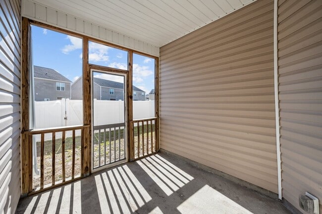 Building Photo - Welcome to Carolina Forest!