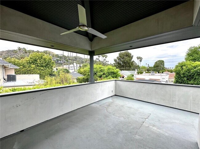 Building Photo - 1616 N Ogden Dr