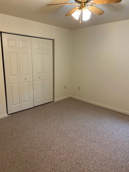Building Photo - 116 Blue Spruce Ln