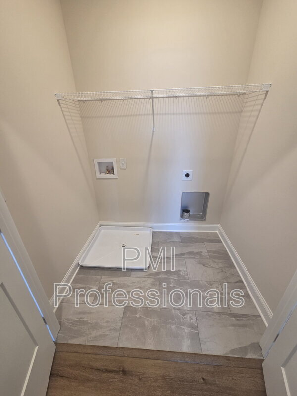 Building Photo - 1341 Rebecca Johns Dr