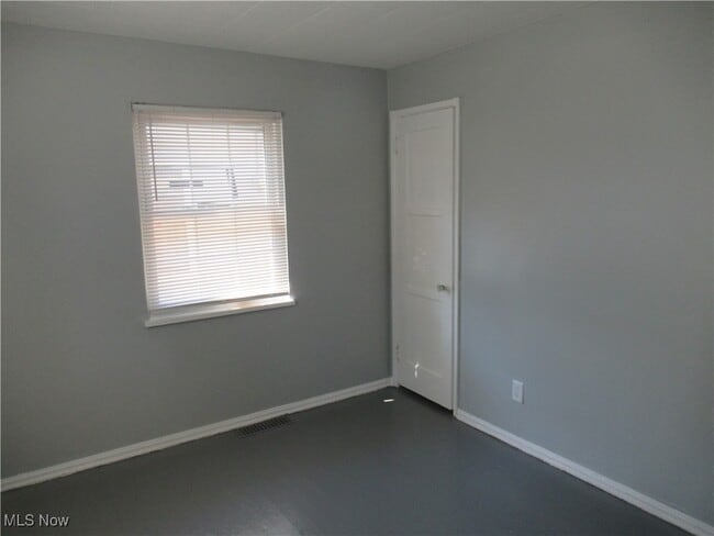 Building Photo - 14314 Viola Ave