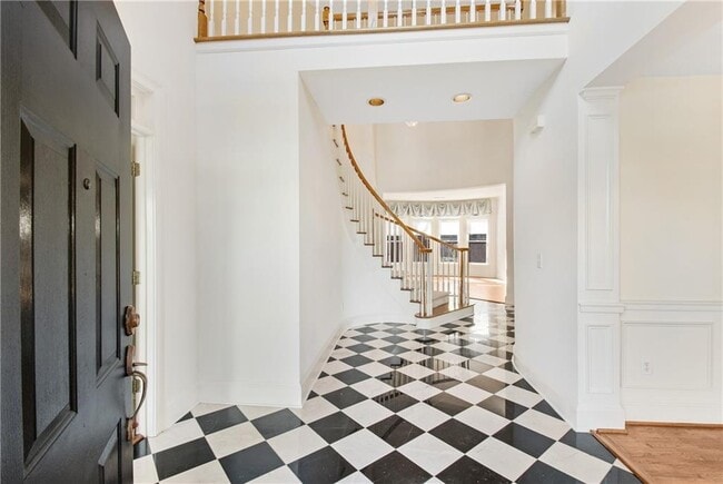 Building Photo - 290 Windsor Gate Cove NE