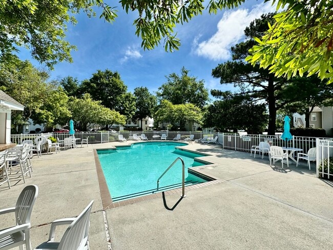 Building Photo - Available 06-15-25! End-Unit Condo w/2 Pri...