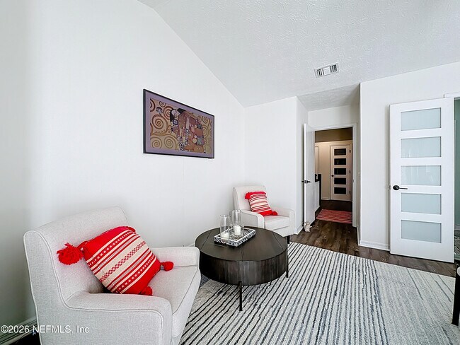 Building Photo - 2009 Seminole Rd