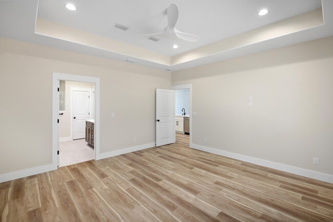 Building Photo - 119 Spruce St