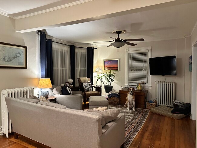 Building Photo - 14 Bedlow Ave