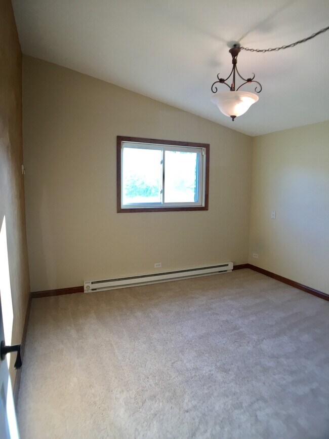 Bedroom 2 - 1402 Altamont St