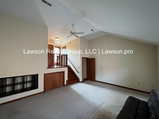 Building Photo - 2217 Jefferson St SW