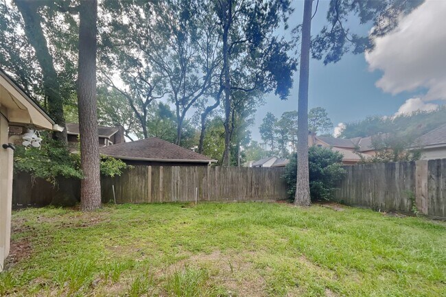 Building Photo - 16915 Misty Creek Dr