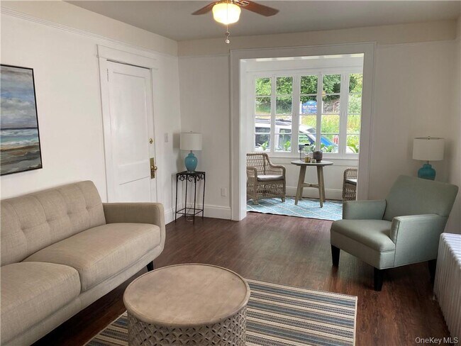 Building Photo - 593 Piermont Ave