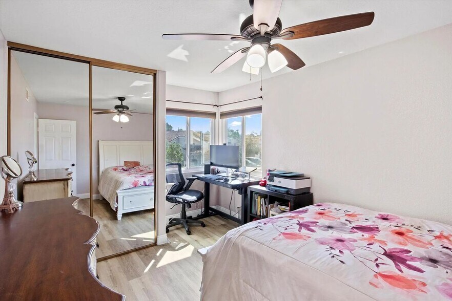 Building Photo - 3718 Via Las Villas