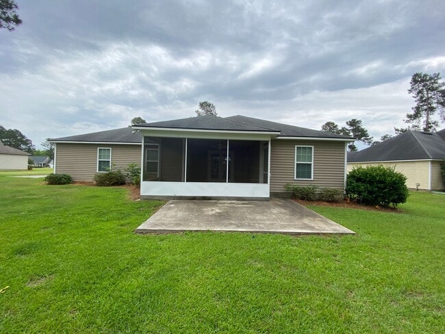 Building Photo - 5618 Emily Ln