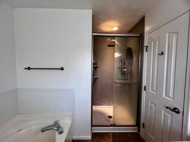 Building Photo - Beautiful 4 bedroom home in Chesapeake