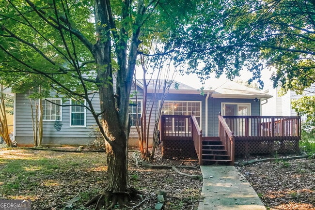 Building Photo - 6857 Robinwood Trail