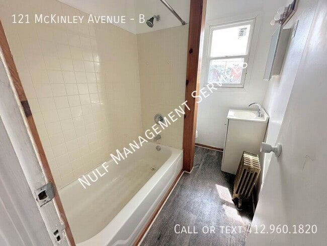 Building Photo - 121 McKinley Ave