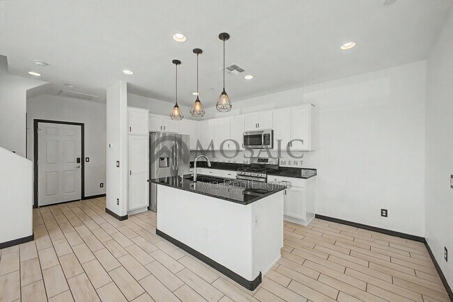 Building Photo - 8317 E Impala Ave