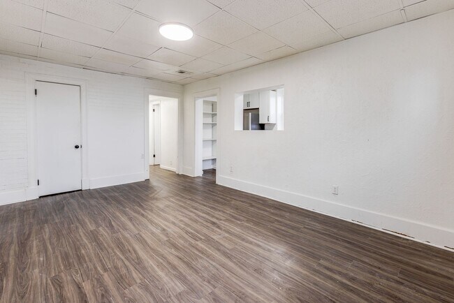 Building Photo - 1533 Arlington Ave