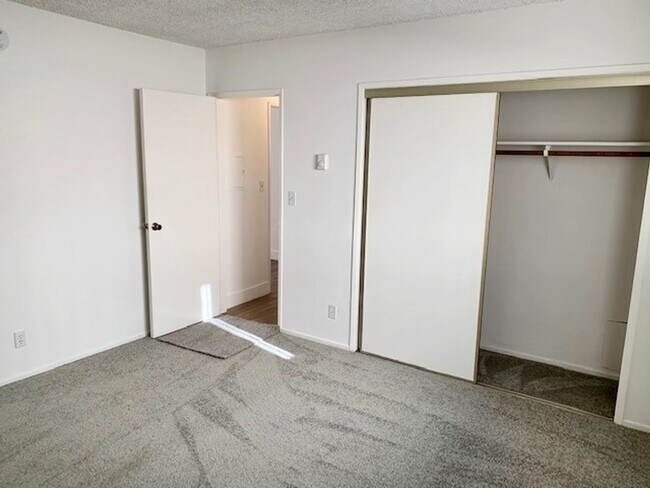 Building Photo - 156