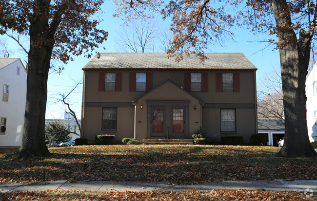 Building Photo - Terrace Park Townhomes