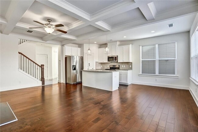 Building Photo - 2240 Mulsanne Dr