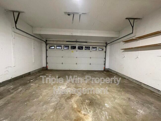 Building Photo - 1725 Orletto Way