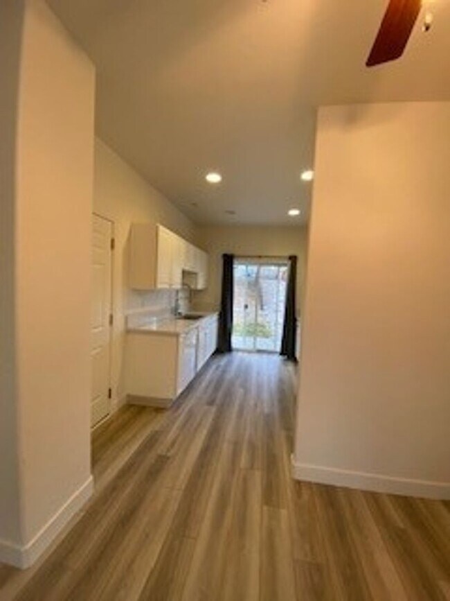 Building Photo - 3569 Mashie Court