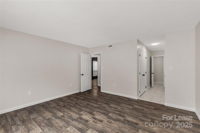 Building Photo - 7205 Winery Ln