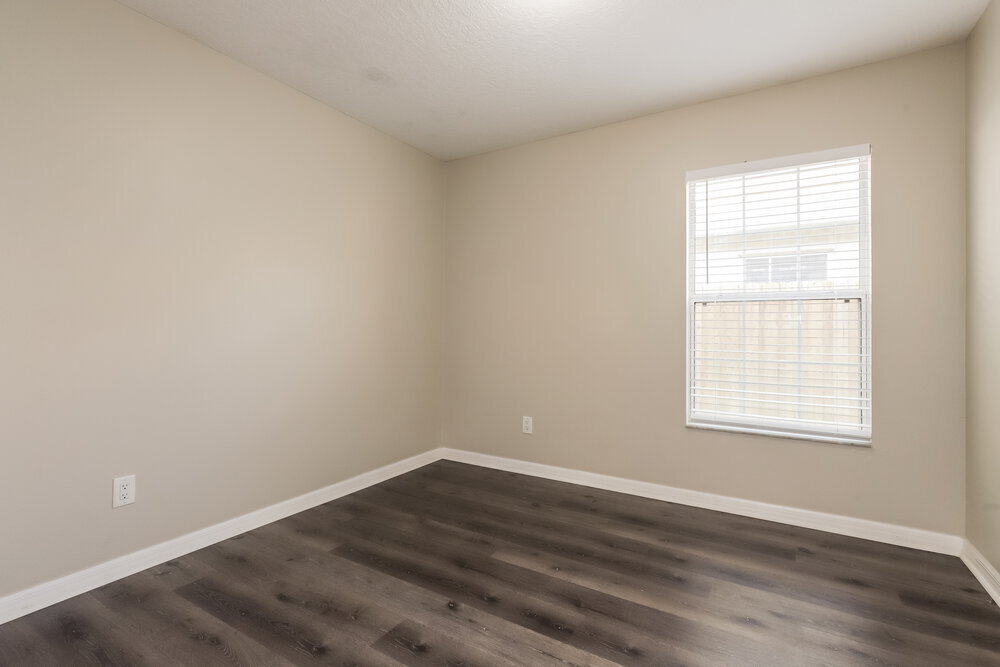 Building Photo - 11160 Golden Silence Dr
