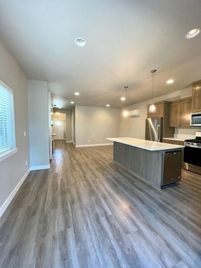 Building Photo - Flowing Water Way Duplex - 20138-FLOW-00