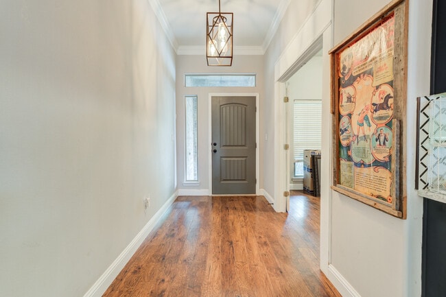 Building Photo - 6905 91st St