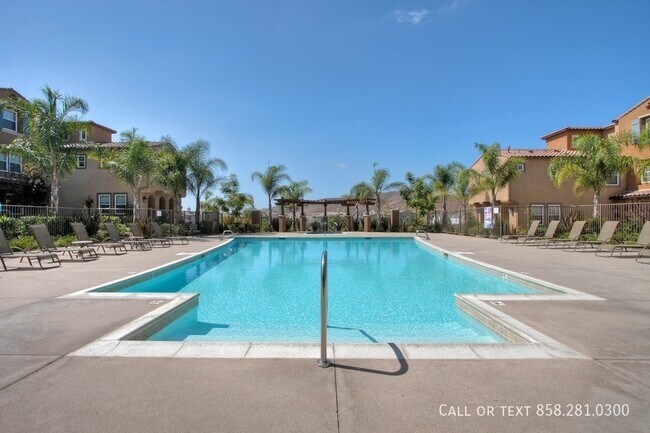 Building Photo - 17010 Calle Trevino
