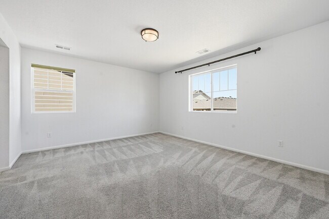 Building Photo - $2,940.95- 3-bed, 2.5 bath home in Aurora