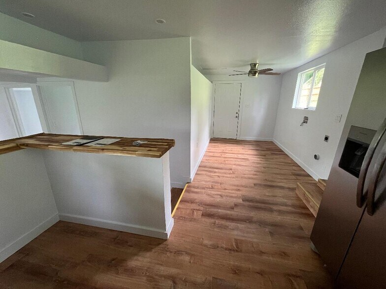 Building Photo - 82-6136 D Rd