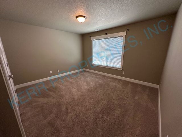 Building Photo - 1775 NE Currin Creek Dr