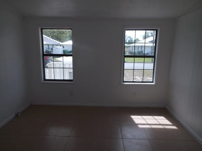 Building Photo - 808 Penny Pl