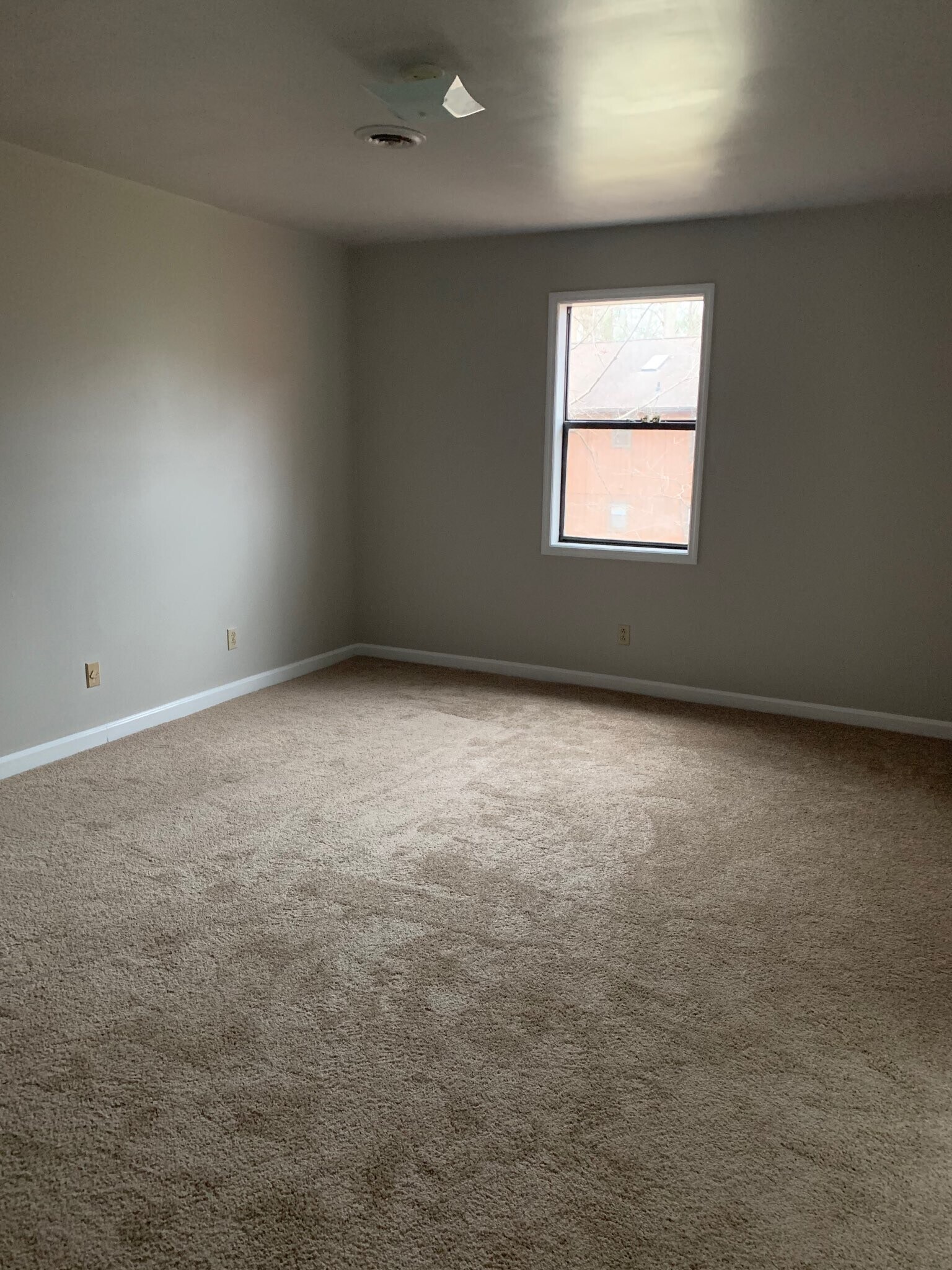 Building Photo - 1304 Aspen Way