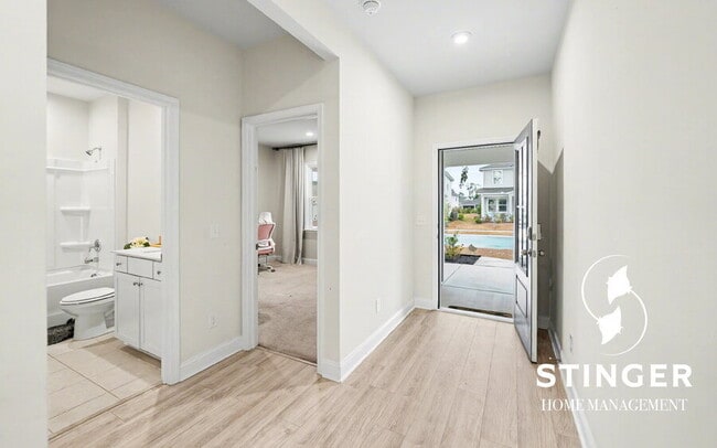 Building Photo - 1170 Salem Bay Dr