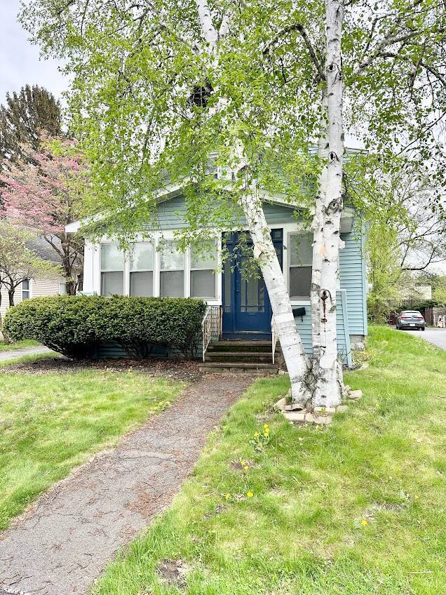 Building Photo - 4 Maple Ave