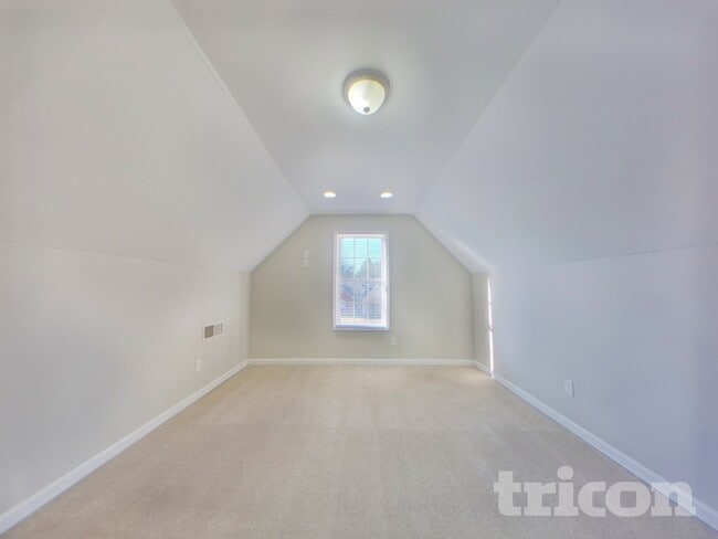 Building Photo - 5545 Amber Cove Way