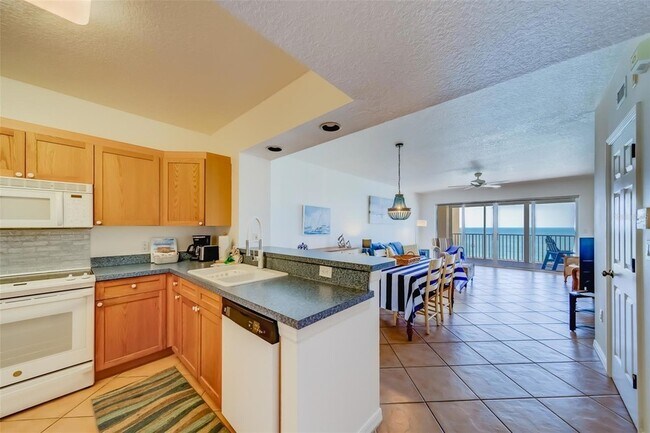 Building Photo - 16550 Gulf Blvd
