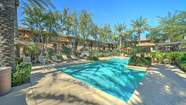 Building Photo - 5550 N 16th St