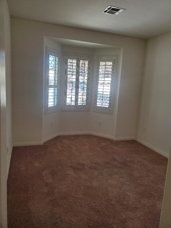 Building Photo - 5049 Alfingo St