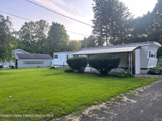 Building Photo - 161 Sunny Side Rd
